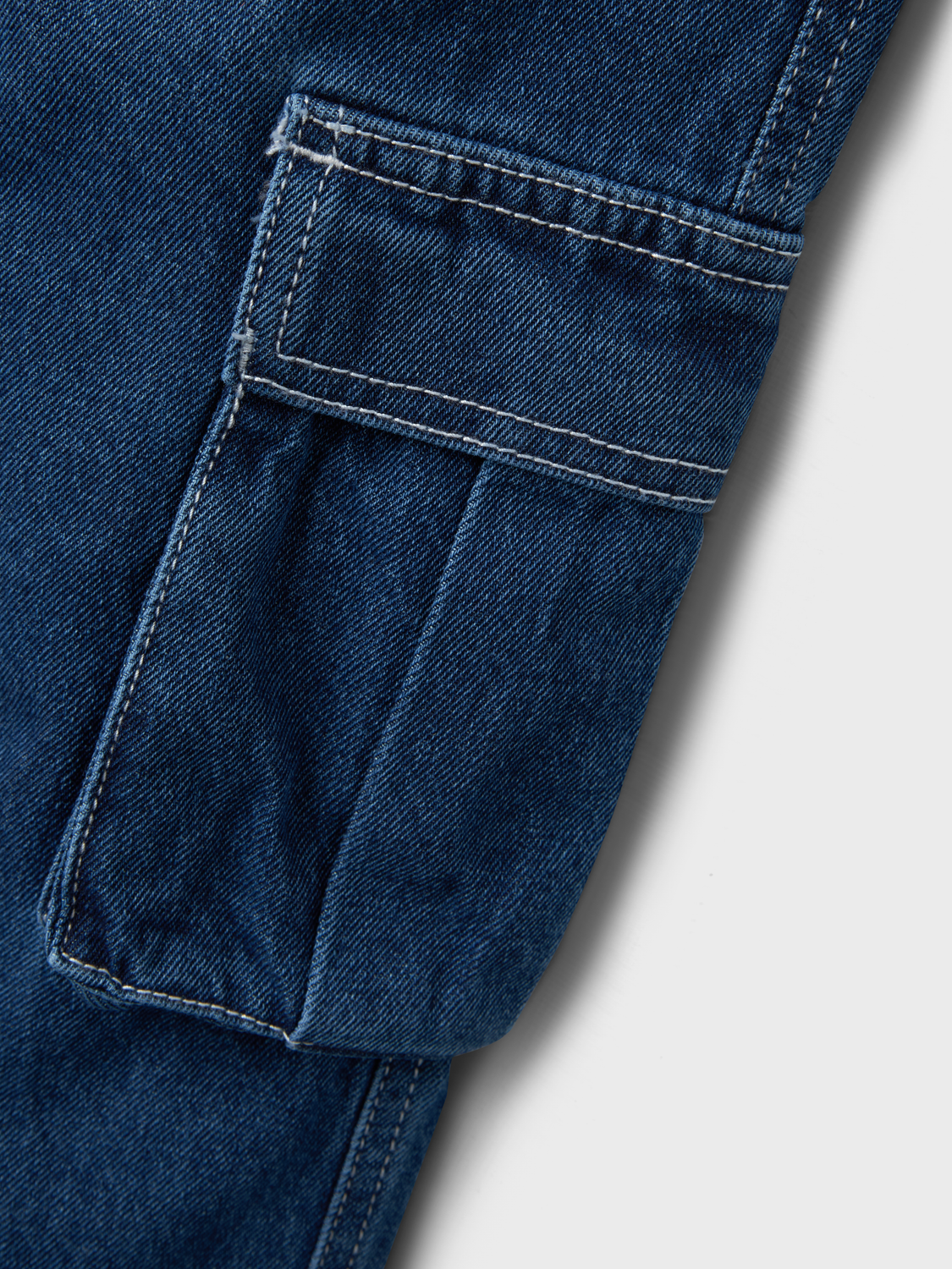 model_shot-front_full